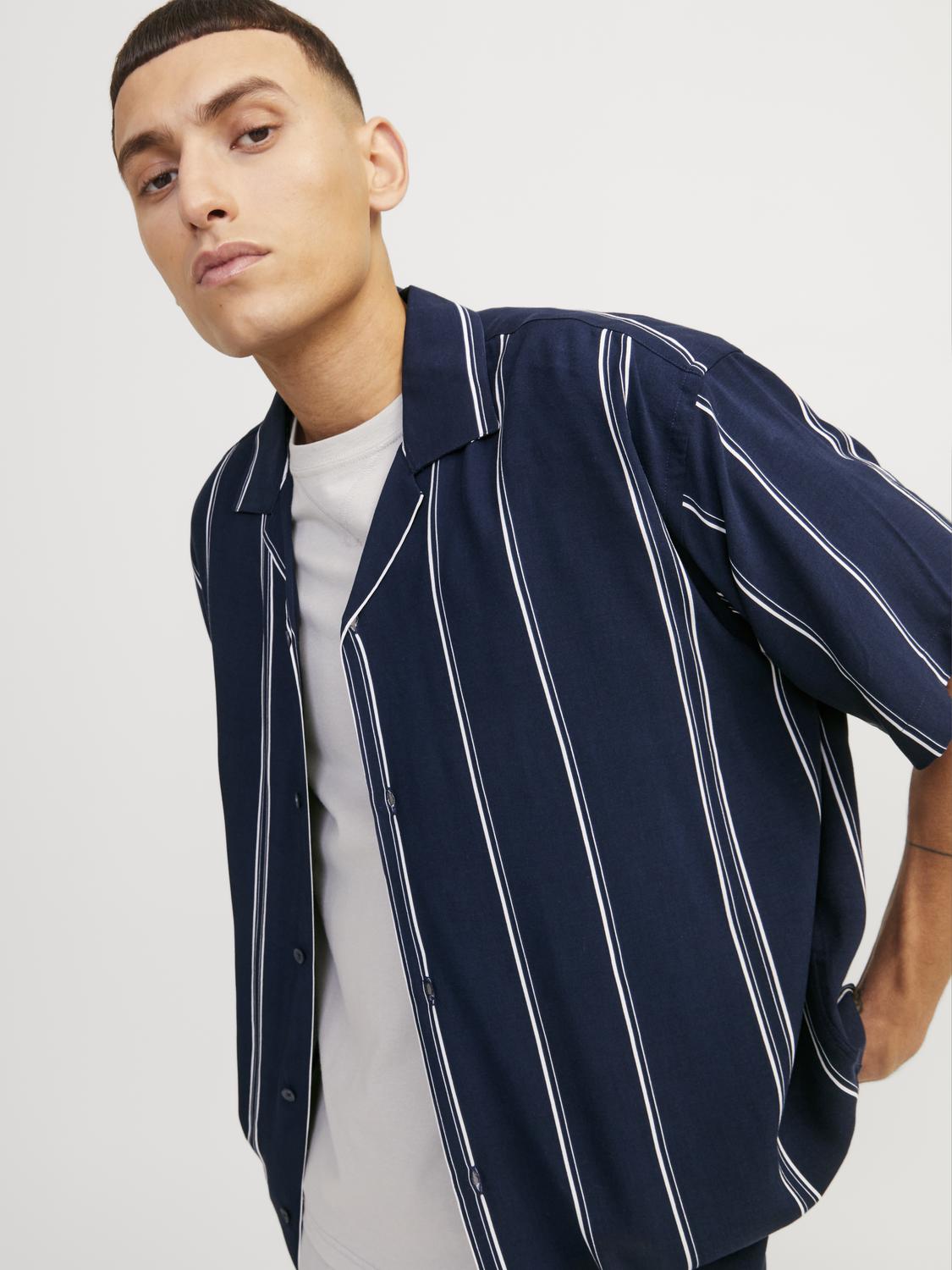 JCOJEFF AOP RESORT SHIRT SS RELAX LN navy blazer