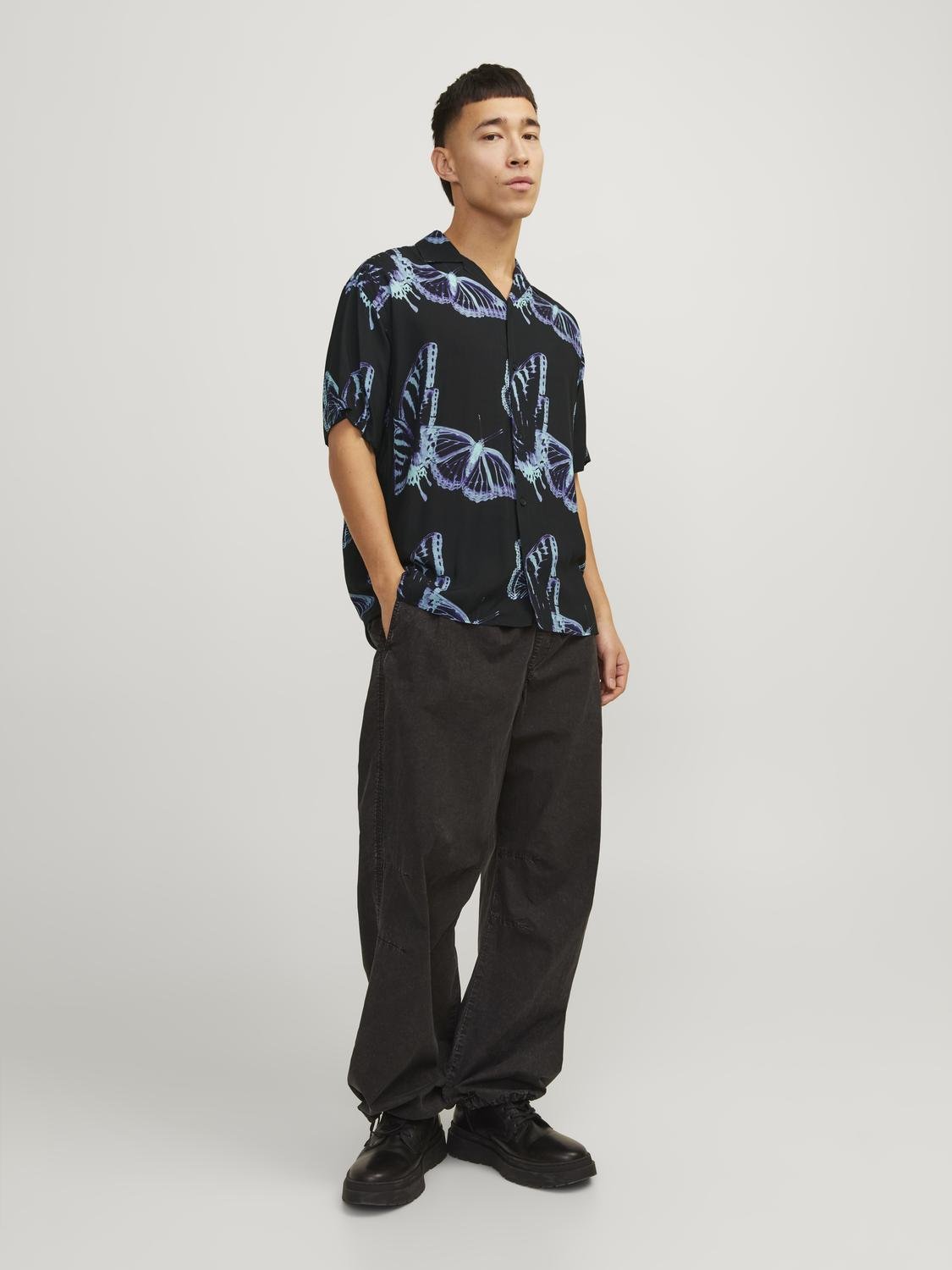 JCOJEFF AOP RESORT SHIRT SS RELAX LN black/butterfly