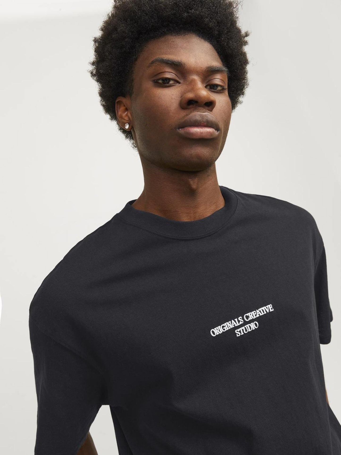 JORNOTO GRAPHIC BACK TEE SS CREW NECK LN black