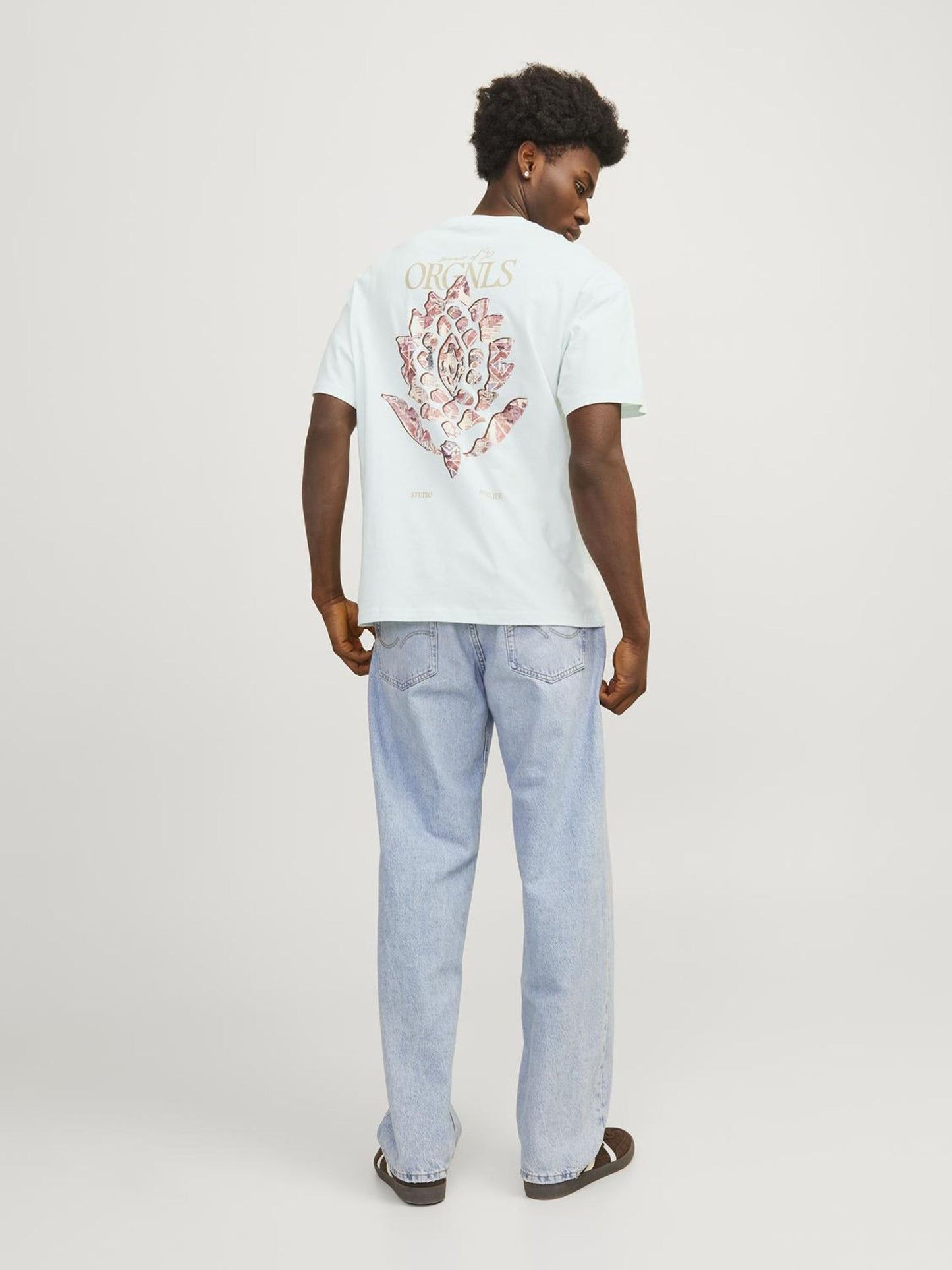 JORNOTO GRAPHIC BACK TEE SS CREW NECK LN skylight